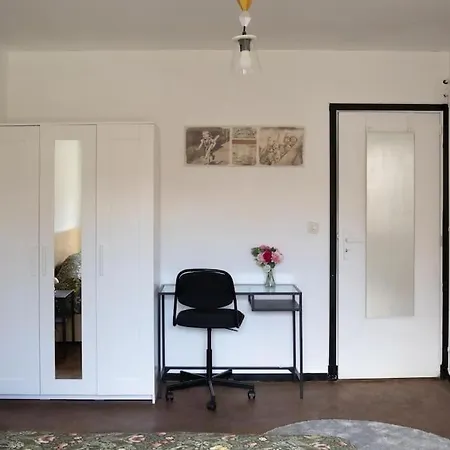 2br And 1lr Apt, Only 15mins To Gravensteen Castle Gent